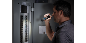 Dremel HSFL-01 Cordless 4V USB Rechargeable Lithium-Ion LED Flashlight